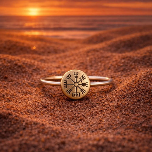 Bague Vegvisir de guerrière au bouclier
