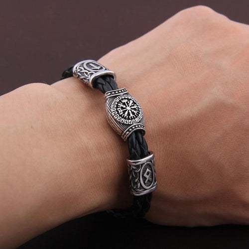 Bracelet Bracelet boussole runique Vegvisir porté