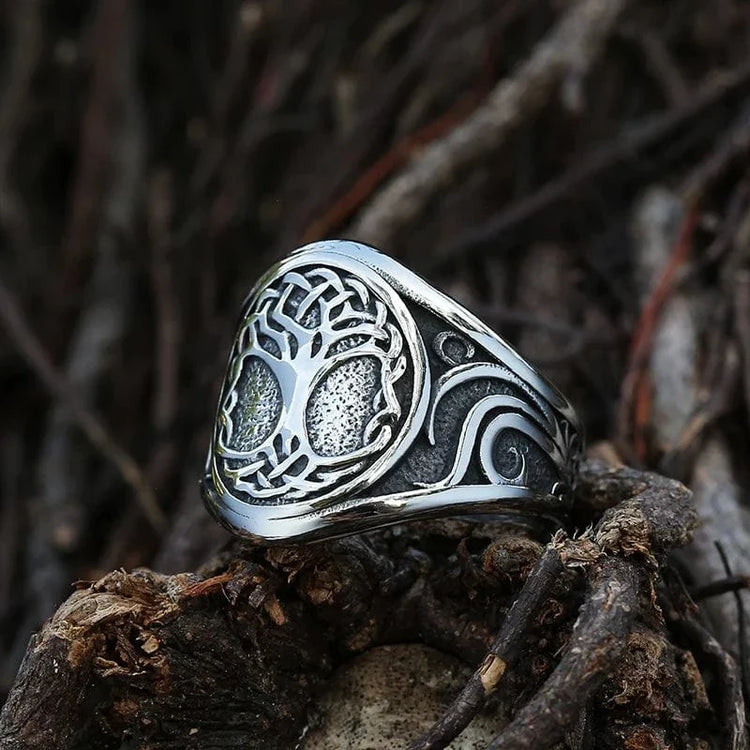 Chevalière viking \"La Racine des Neuf Mondes\"