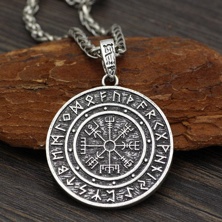 Collier d'orientation Vegvisir