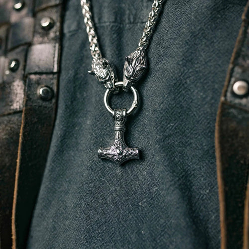 Collier de Mjolnir - Protection des loups