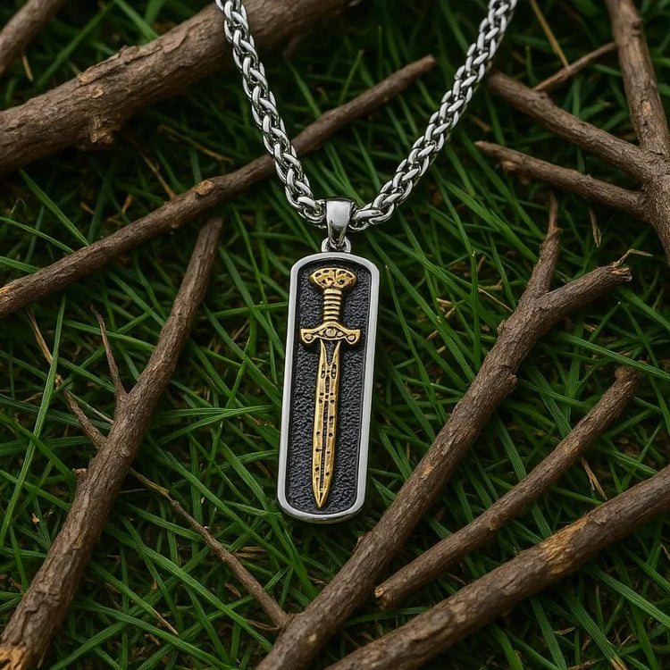 Collier épée de combat viking