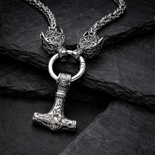 Collier puissance de Mjolnir et protection de Freki et Geri