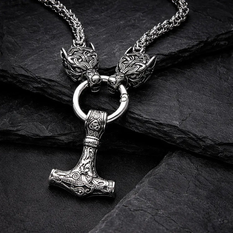 Collier puissance de Mjolnir et protection de Freki et Geri