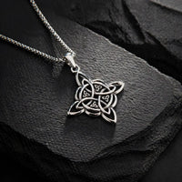Collier \"Vie Éternel\" noeud de la trinité celtique