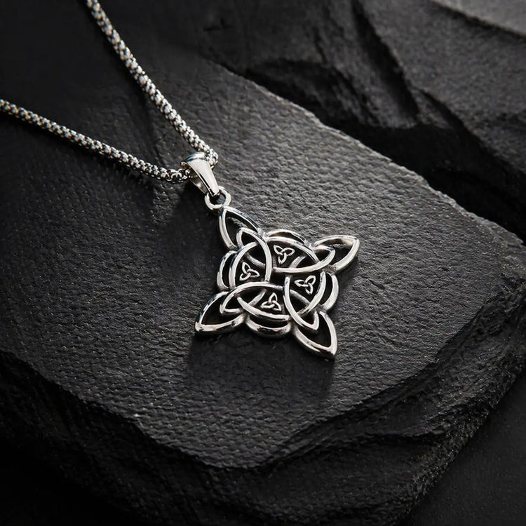 Collier \"Vie Éternel\" noeud de la trinité celtique