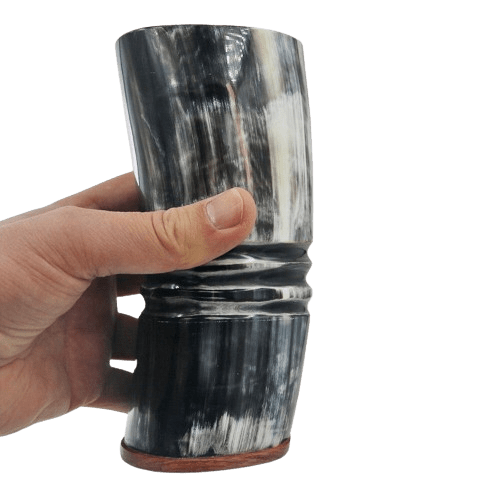Tasse viking en corne de bœuf